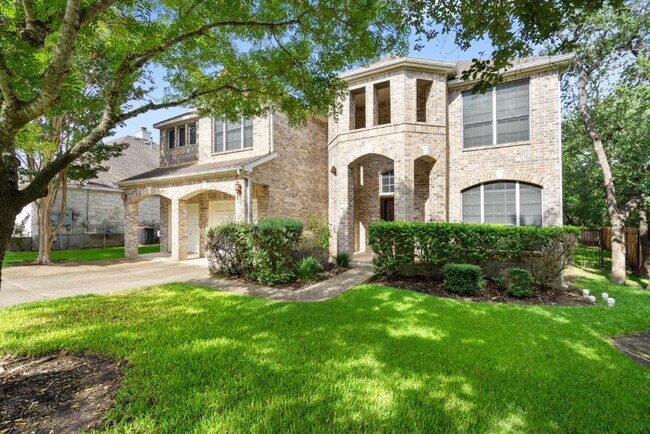 Foto del edificio - 10724 Thoroughbred Dr