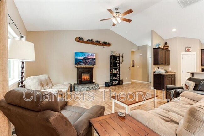 Foto del edificio - 17329 Harlequin Dr