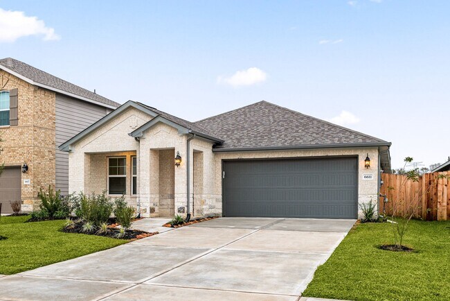 Building Photo - 6611 Castella Dr