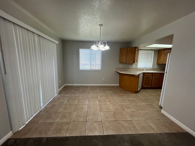 Dining - 1071 W 1360 S