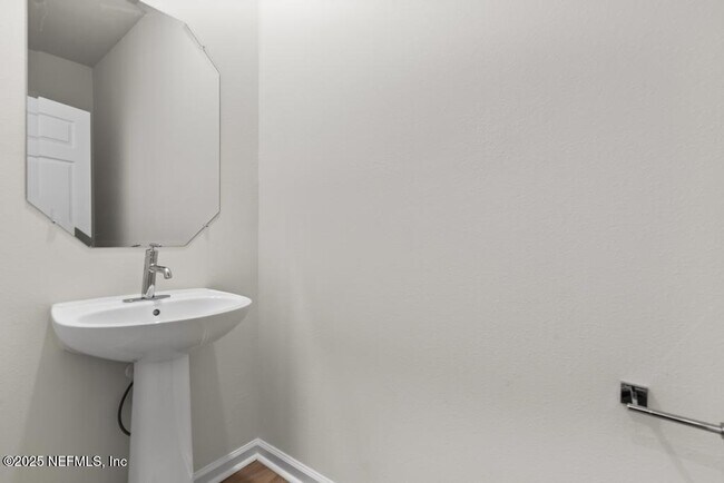 Foto del edificio - 125 Beach Palm Ct