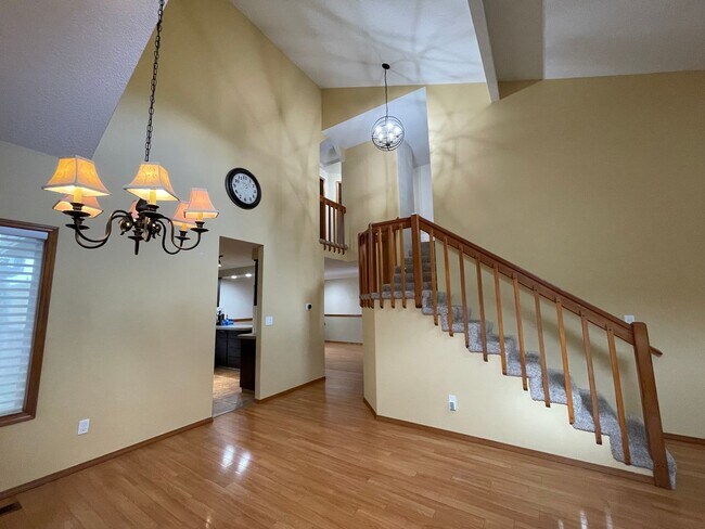 Foto del edificio - 3Bd/ 2.5Ba Storybook Home in the Bethany N...