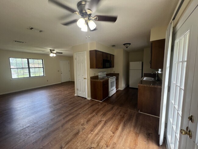 Building Photo - Home for Rent