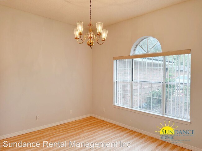 Foto del edificio - 3 br, 2 bath House - 6900 Calle De Caballero