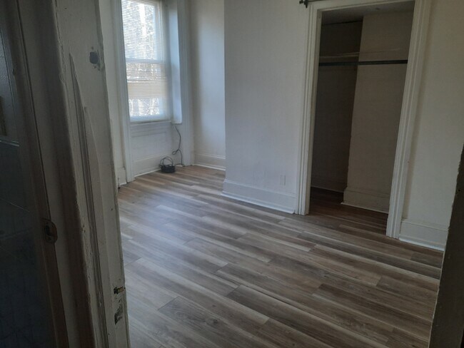 Bedroom - 415 S 40th St