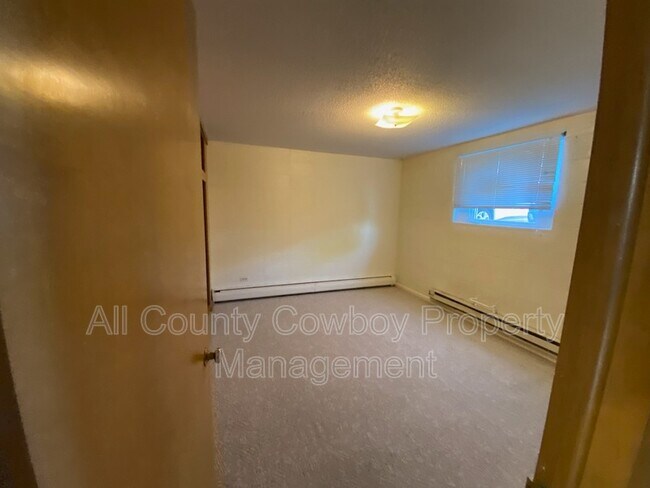 Building Photo - 1000 E Garfield St