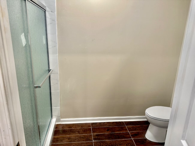 Foto del edificio - 557 Handyman Ct