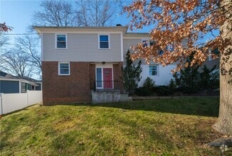 Building Photo - 1320 Mamaroneck Ave