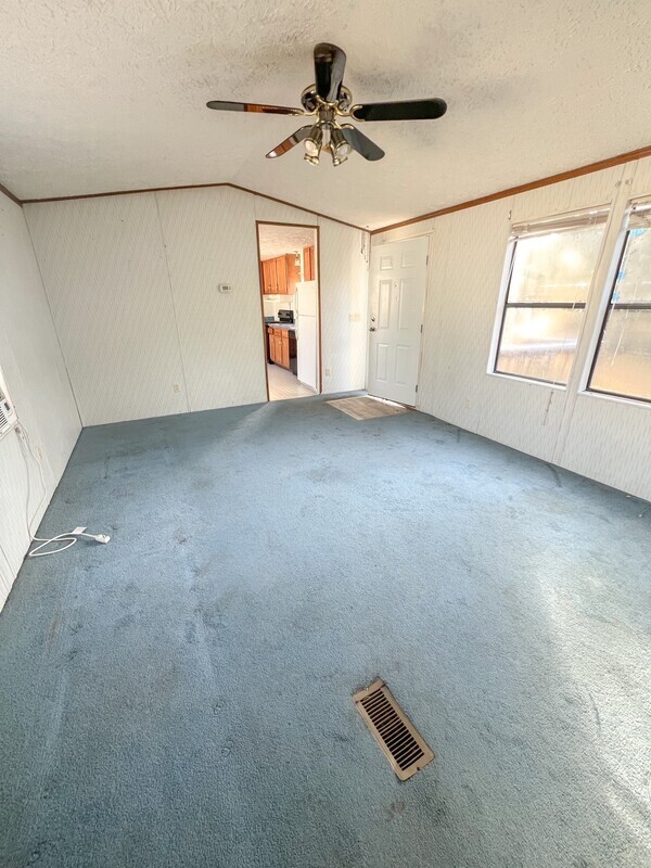 Building Photo - 2496 US-98
