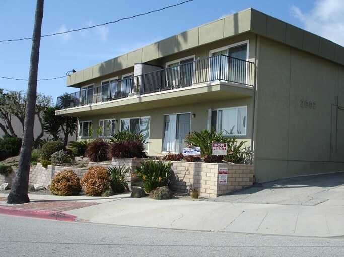Primary Photo - 2002 W Paseo Del Mar