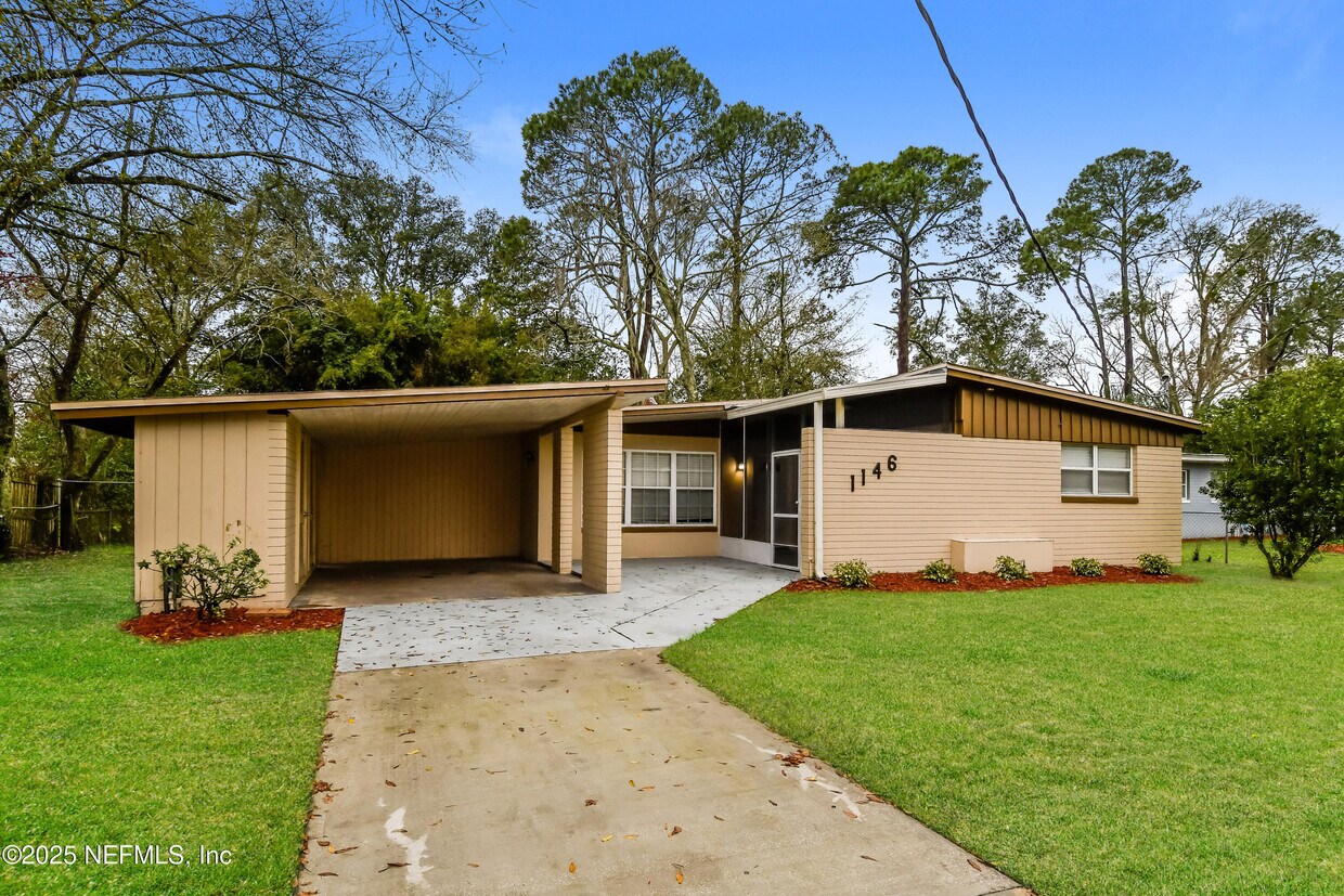 Foto principal - 1146 Busac Ave