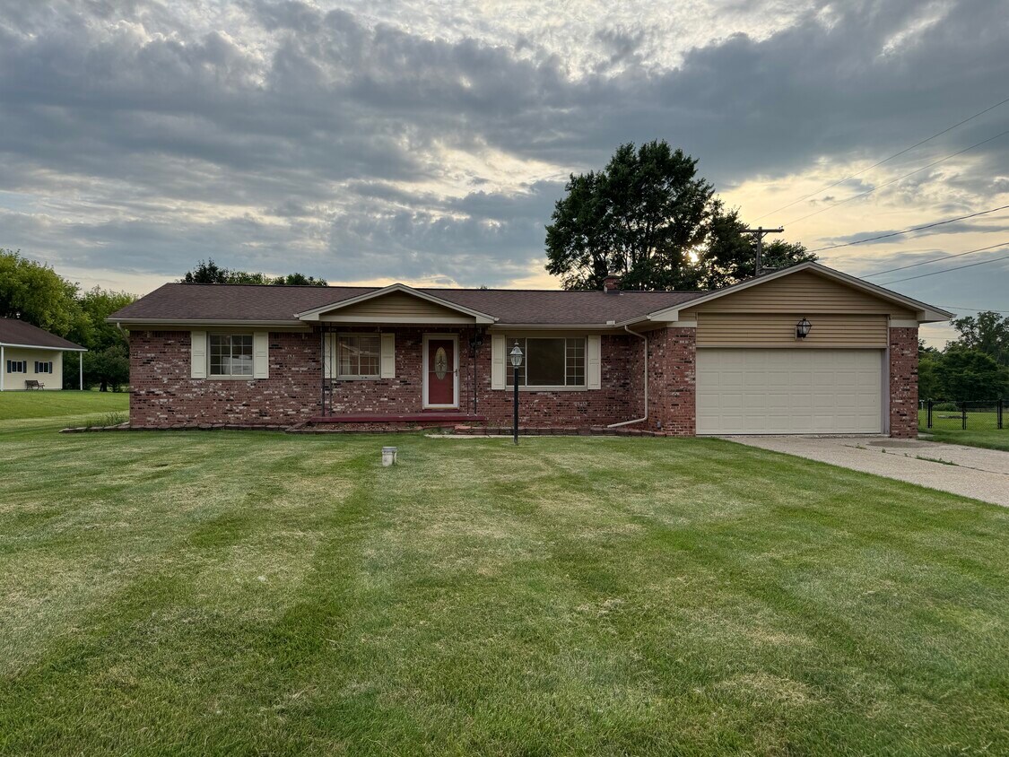 Foto principal - 10030 Shadybrook Ln