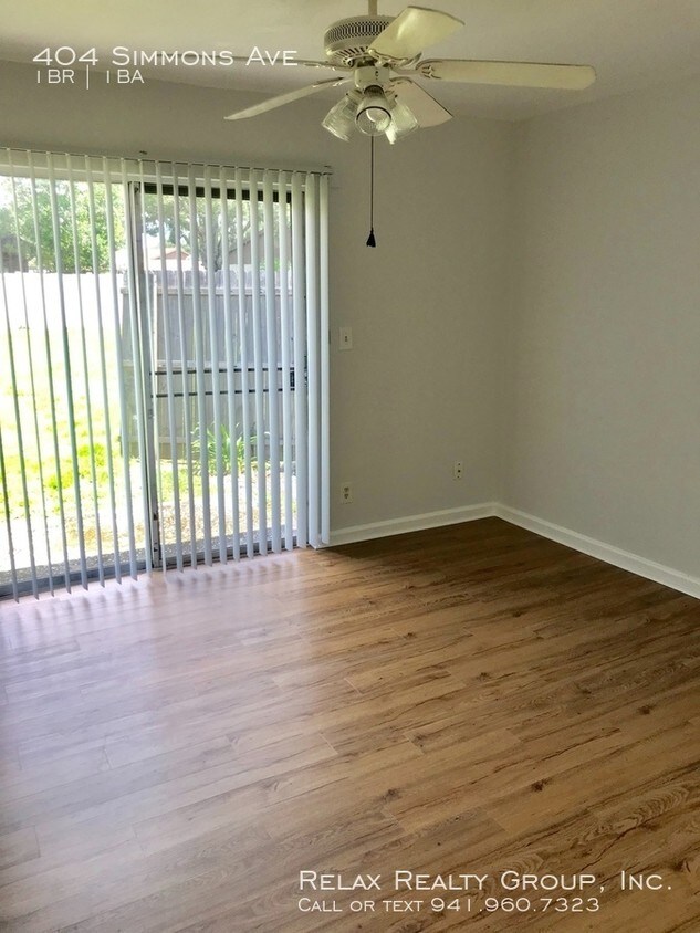 Building Photo - Affordable 1Bed/1Bath Duplex!!