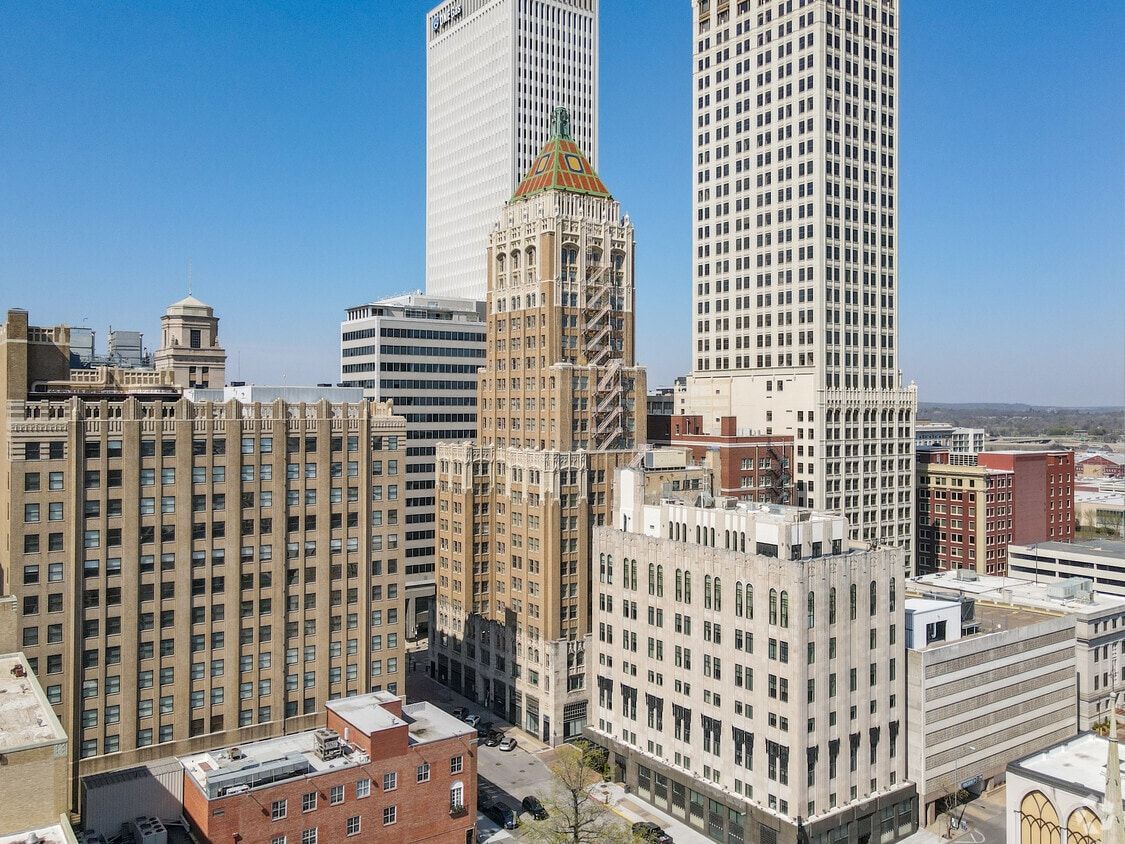 Primary Photo - Philtower Lofts