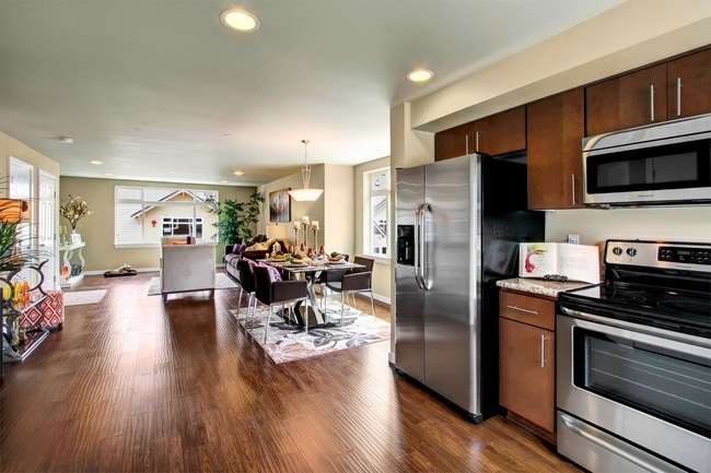 Photo - 20005 Poplar Way Townhome