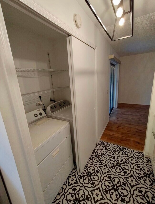 Laundry Area - 4124 Pershing Pointe Pl