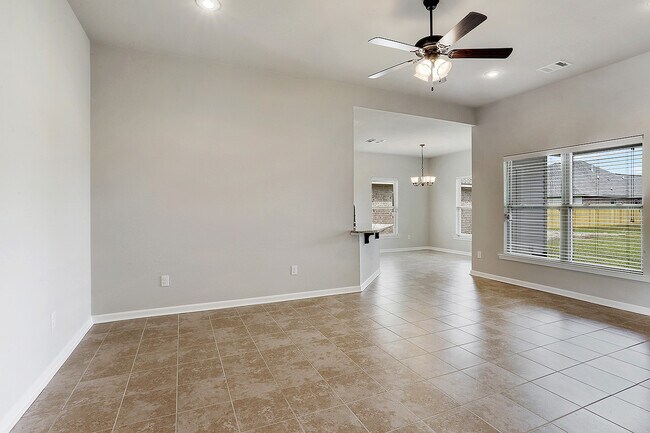 Foto del edificio - 18322 Sunset Park Dr