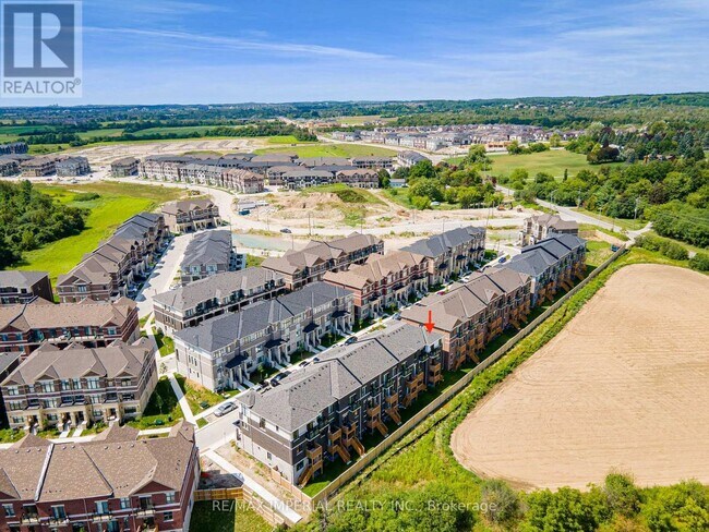 Building Photo - 43 Millman Ln