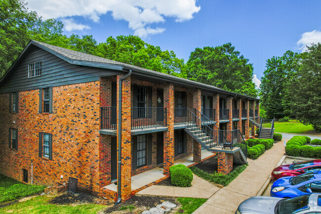 Building Photo - Quail Run