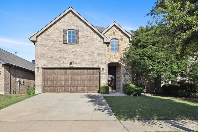 Building Photo - 911 Montgomery Way