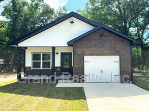 Building Photo - 5141 W Spencer Field Rd