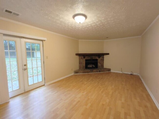 Building Photo - 510 Sheringham Dr