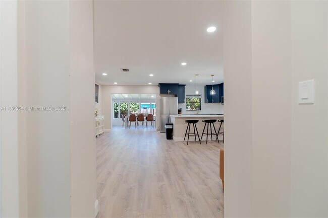 Foto del edificio - 712 Tradewind Dr