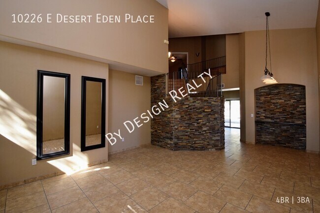 Foto del edificio - Warm and Rustic Rita Ranch 4 Bed 2.5 Bath ...