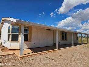 Building Photo - 4424 S Santa Lucia Ave