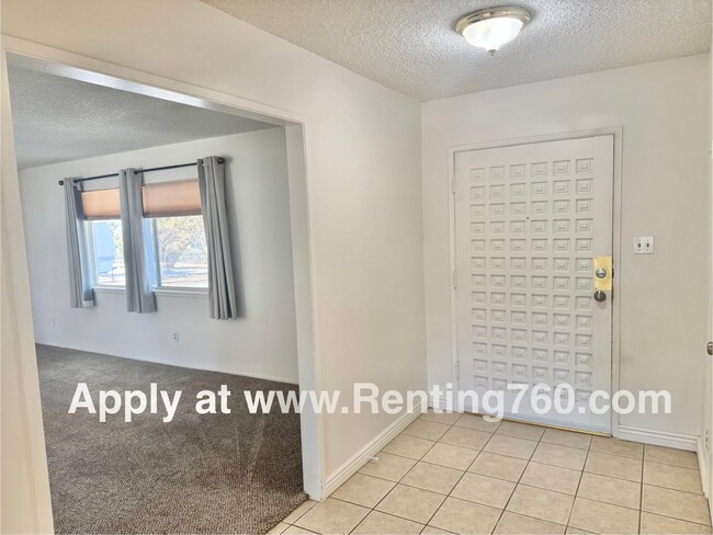 Building Photo - Spacious 2 Bedroom 2 Bathroom Home in Stor...