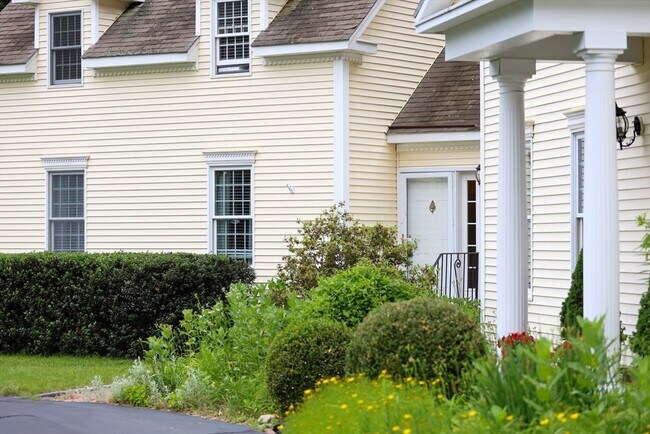 Foto del edificio - 288 Goldthwaite Rd