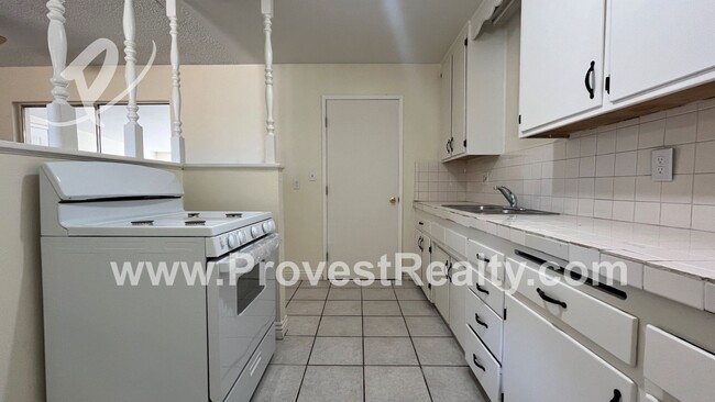 Foto del edificio - 3 Bed, 1.5 Bath in Apple Valley!