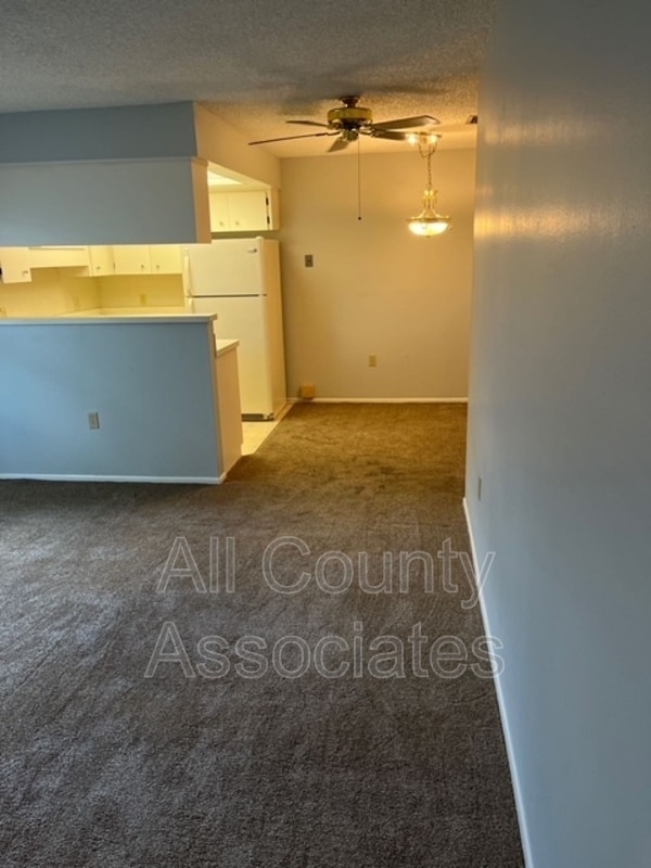 Building Photo - 6189 Chesham Dr