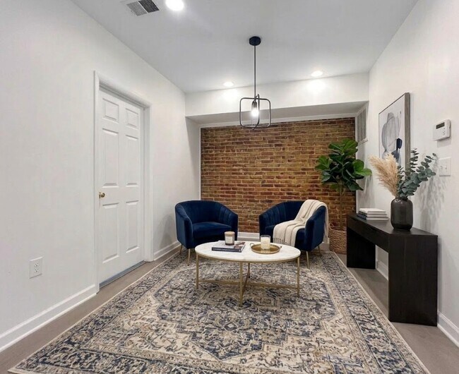 Foto del edificio - 1717 Trinidad Ave NE