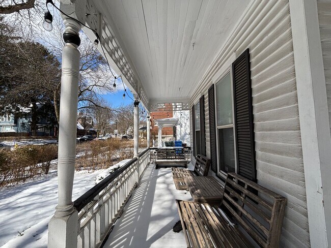 Foto del edificio - Single Family Home In The Park Ave Neighborhood!