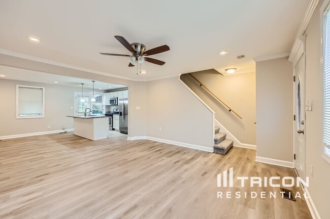 Building Photo - 8516 Willow Oak Rd