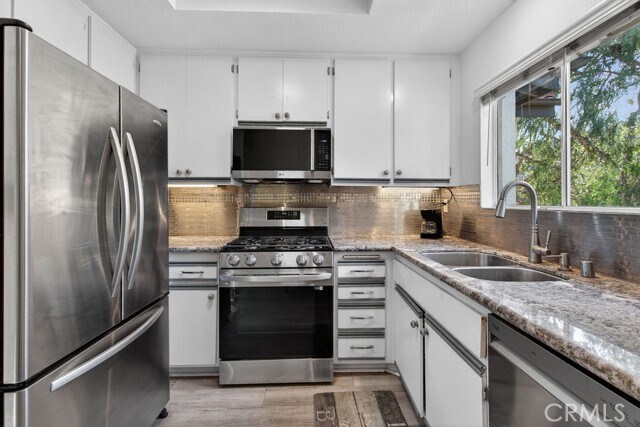 Foto del edificio - 30902 Club House Dr