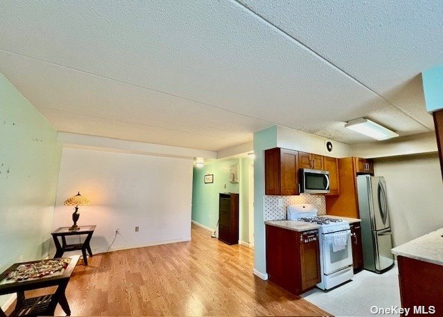 Building Photo - 108 Beach 62nd St