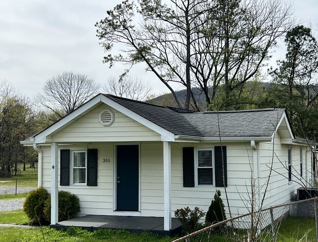 Building Photo - 355 Browns Ferry Road