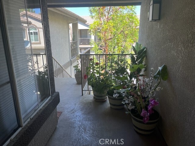 Building Photo - 33 Chaumont Cir