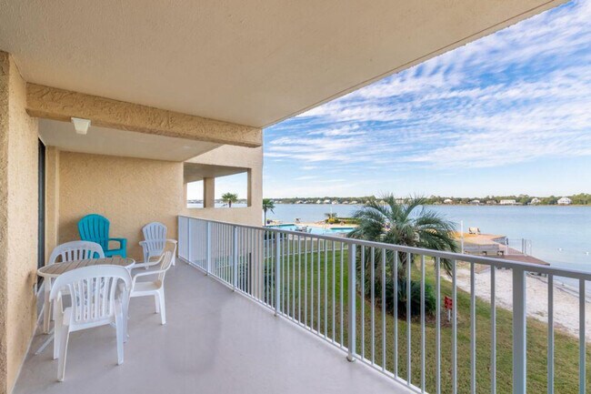 Foto del edificio - 1516 Sandpiper Ln