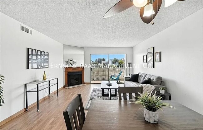 Foto del edificio - 955 E 3rd St