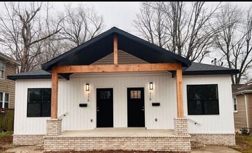 Building Photo - 716 W Division St