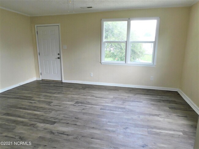 Foto del edificio - 324-326 Starling St