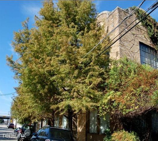 Primary Photo - 4140 Commerce St