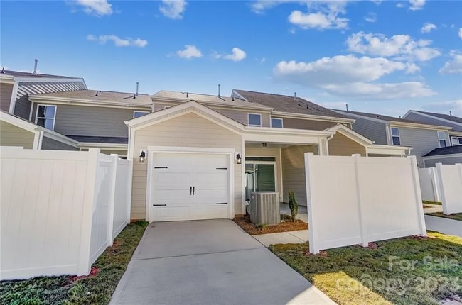 Foto del edificio - 4974 David Cox Rd