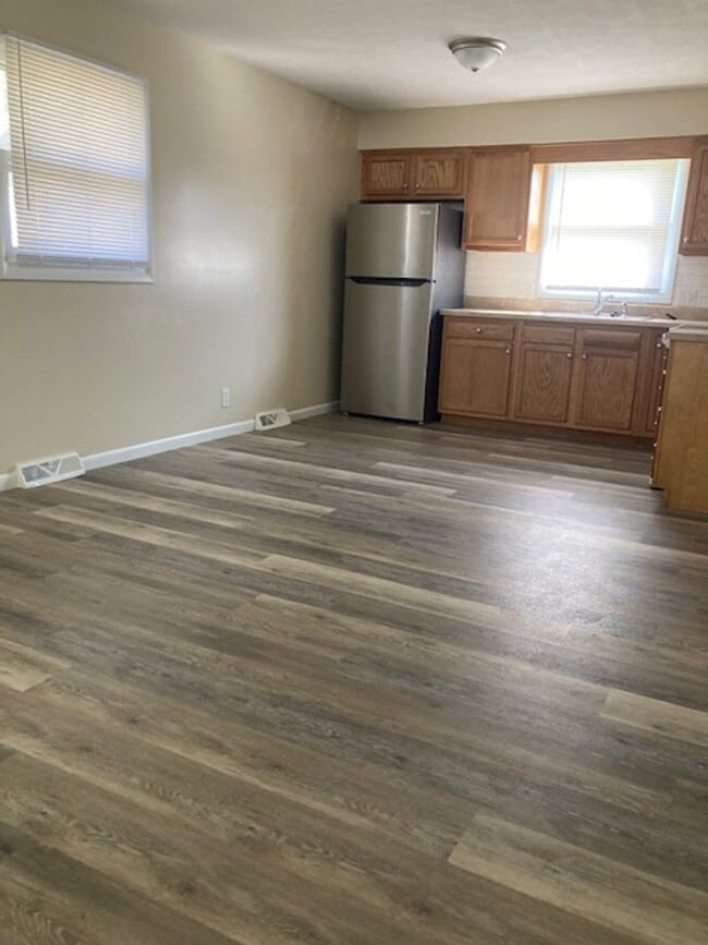 Building Photo - Updated 3 Bedroom Home Available!