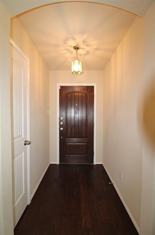 Foto del edificio - 8472 Gentian Dr