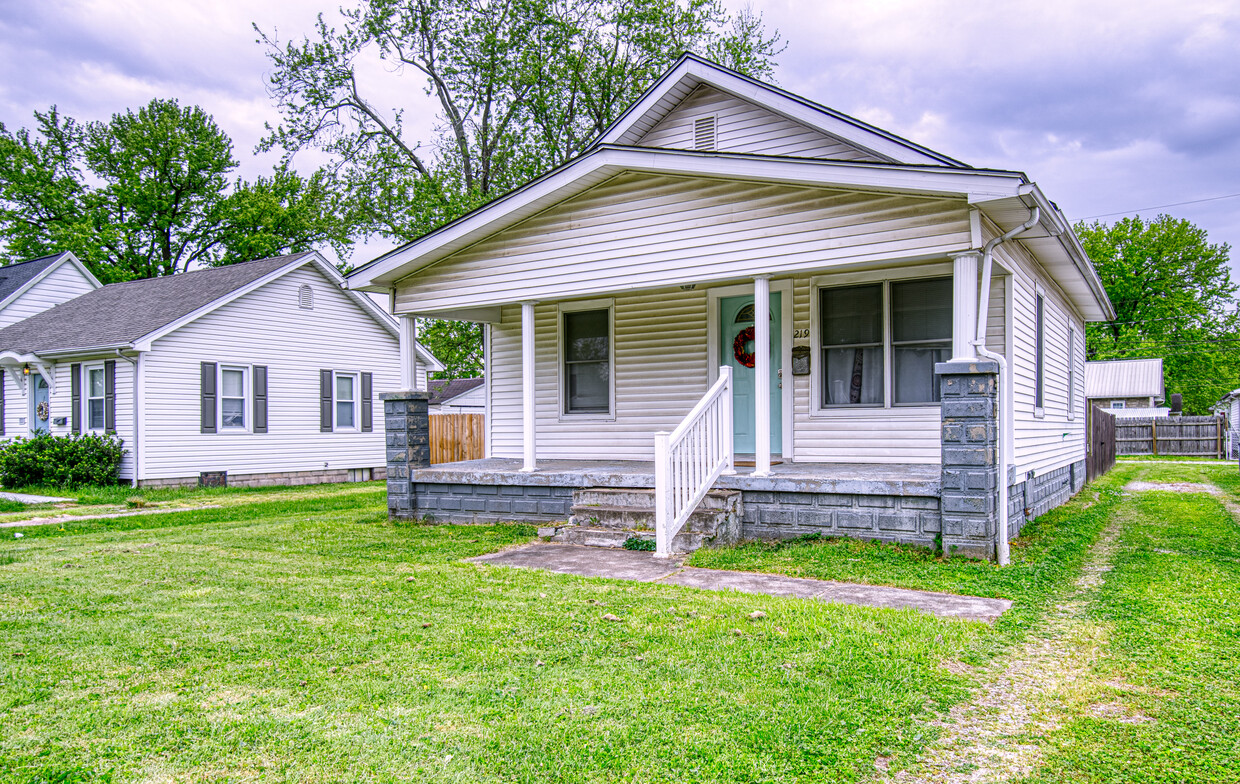Primary Photo - 219 Vann Ave