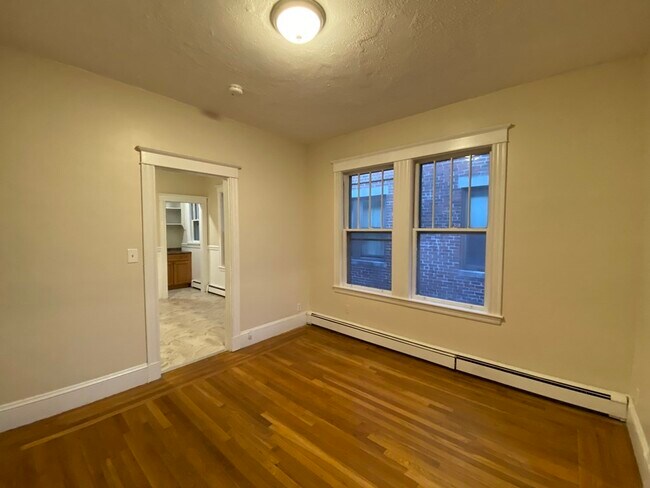 Foto del edificio - 52 Endicott St